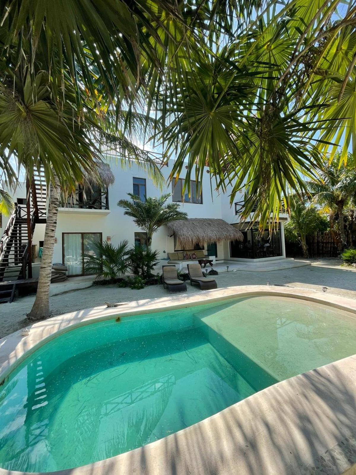 La Puerta Azul Beachfront - Adults Only Hotel Isla Holbox Exterior photo