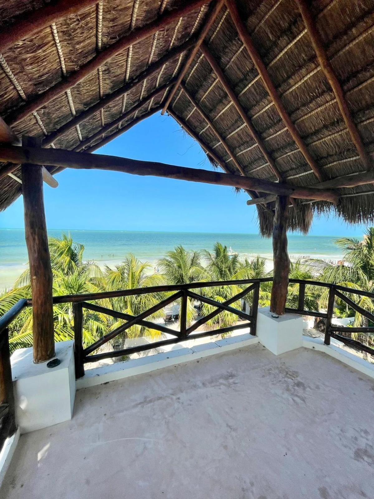 La Puerta Azul Beachfront - Adults Only Hotel Isla Holbox Exterior photo