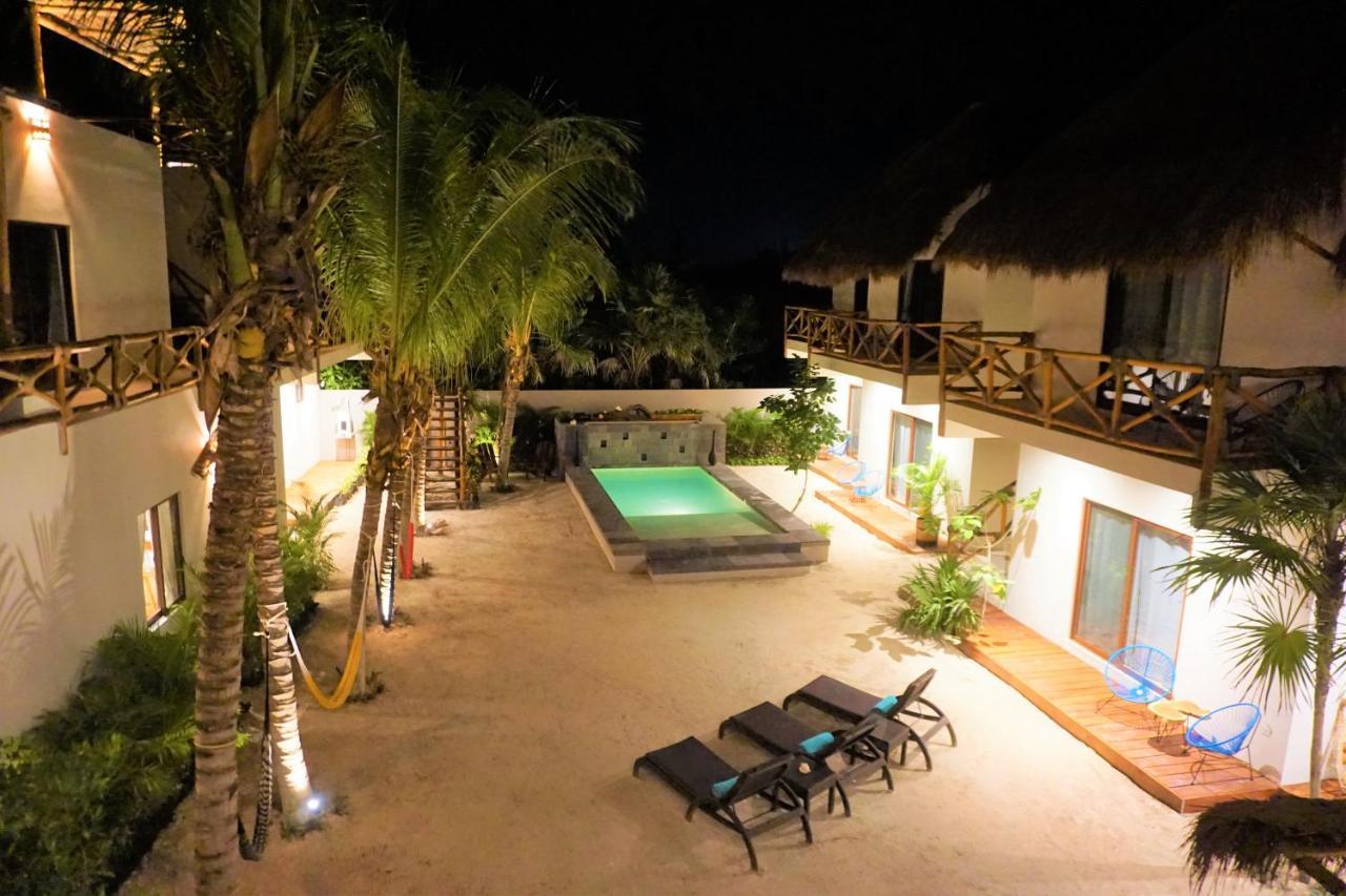 La Puerta Azul Beachfront - Adults Only Hotel Isla Holbox Exterior photo